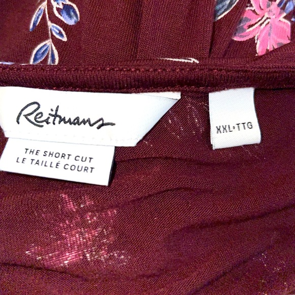 Reitman’s Burgundy Floral Top with shirred waist - Picture 2 of 10